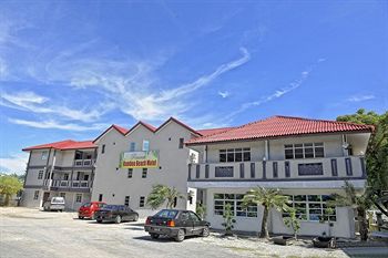 Penarak Bamboo Beach Motel